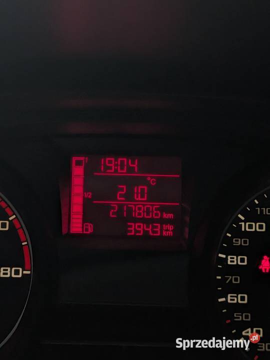 Seat Ibiza SC 14 MPI 86 2012 218 Kielce sprzedam