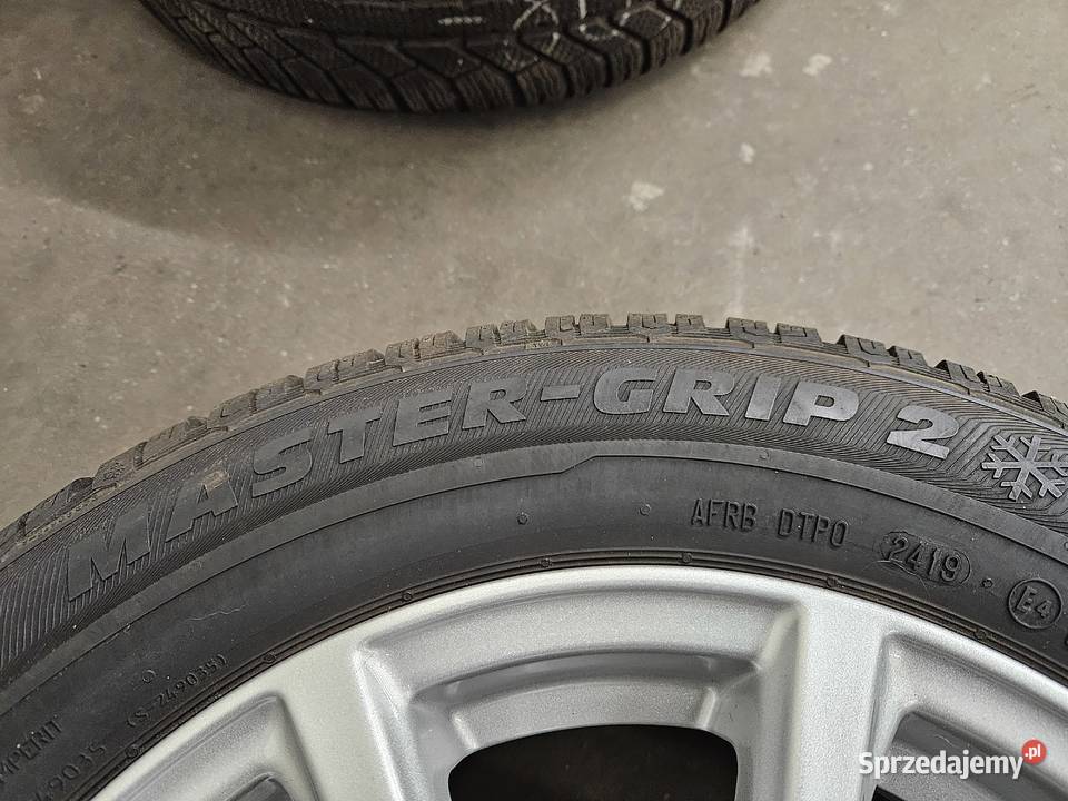 4 19560 R15 88T Semperit Master Grip 2 790mm Katowice