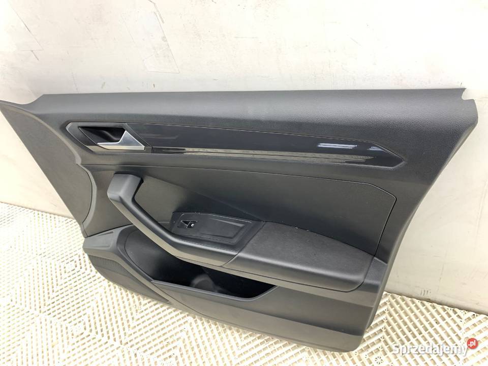 BOCZEK DRZWI PRAWY PRZÓD VW TROC Crossover Tapicerki samochodowe