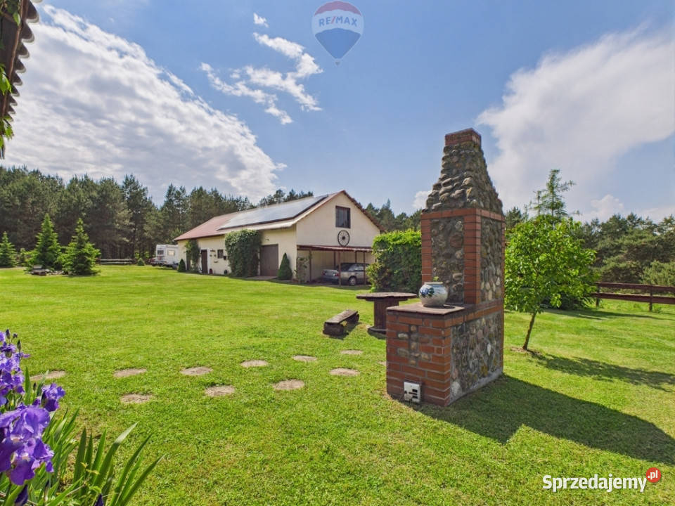 Ranczo w lesie z wyspą stawem basenem stajnią Gnojno