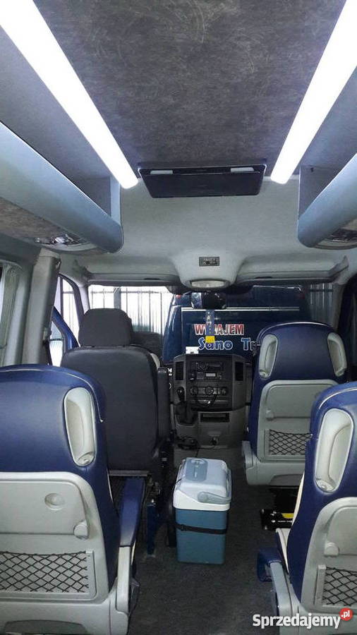 Bus VW Crafter 9 miejscowy VIP w zabudowie Nisko