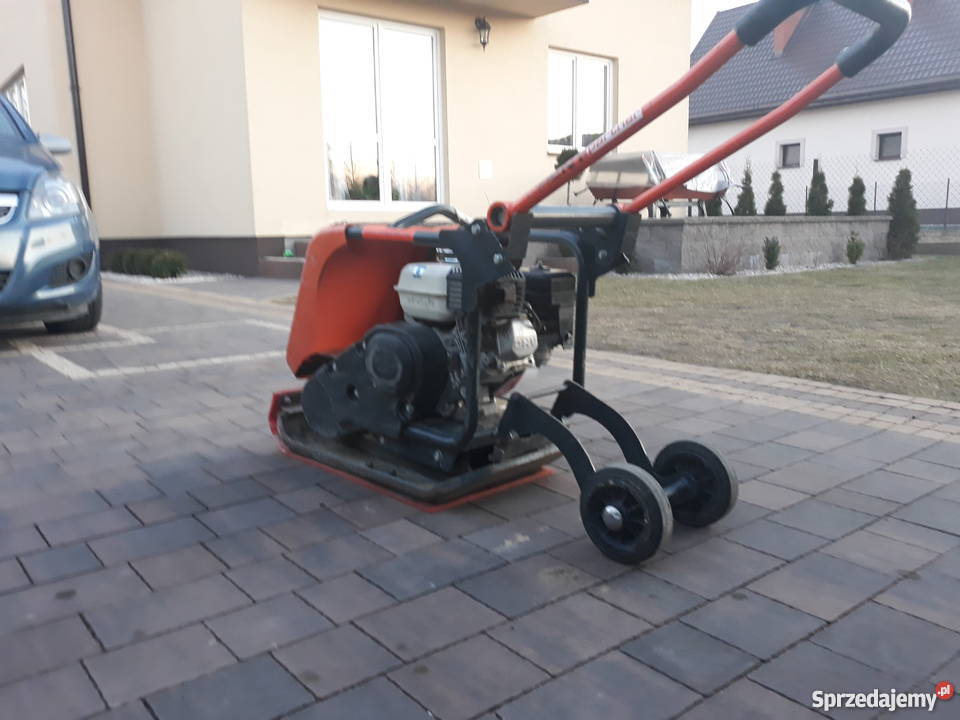 Zagęszczarka z gumą do kostki i kółkami Choiny