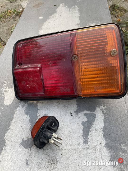 Kierunkowskaz i lampa Fiat 126p Rosanów