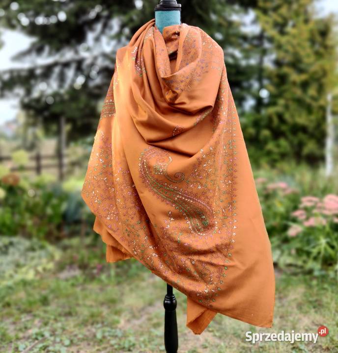 Duży szal orientalny indyjski haftowany haft Pozostałe Szczecin