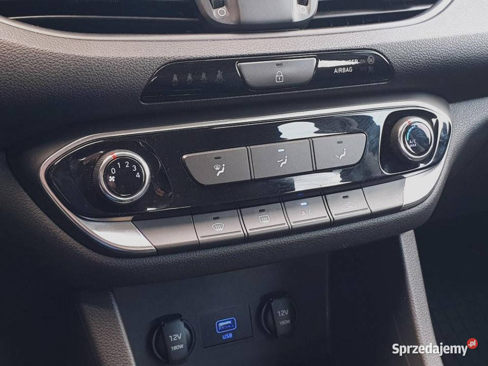 HYUNDAI i30 2022r Salon Fvat 23 Bezwypadkowy nieuszkodzony podkarpackie Rzeszów sprzedam