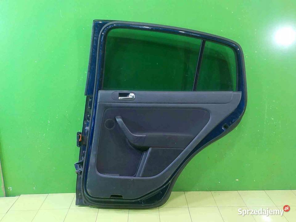 VW GOLF PLUS LIFT 14 TSI 09r 5D drzwi prawe tyl Suków