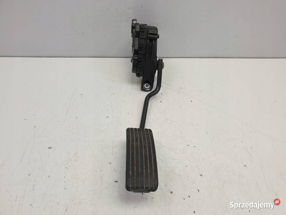 Mitsubishi Space Star 19 DID PEDAŁ GAZU M865642