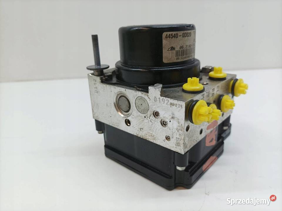 POMPA ABS 445400D020 895410D100 Toyota Yaris III