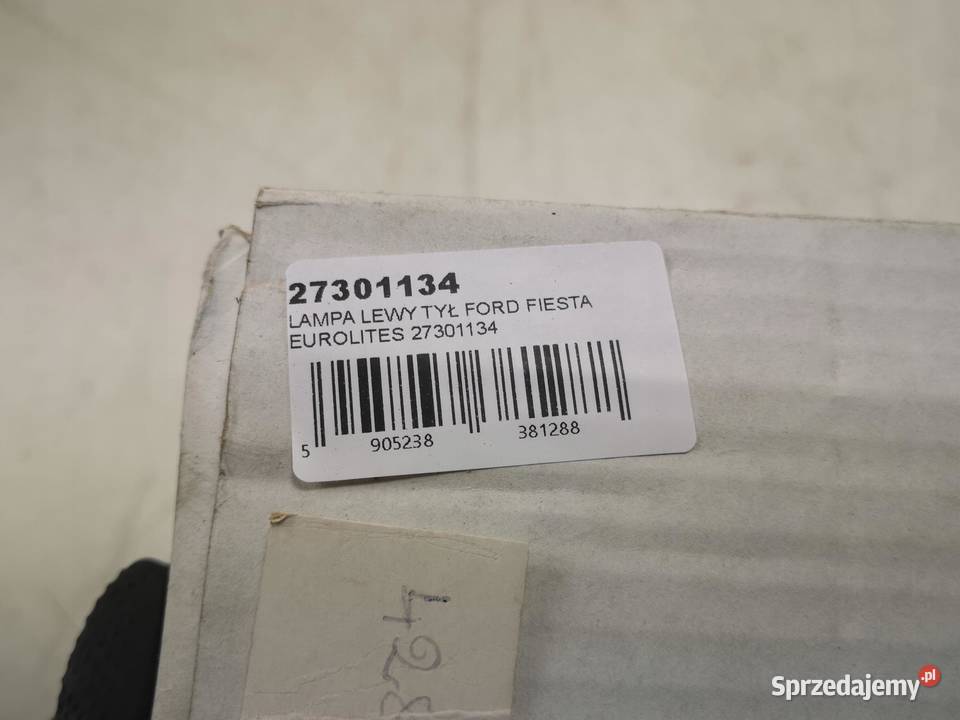 LAMPA LEWY TYŁ FORD FIESTA IV 19952002 NOWA osobowe lubelskie sprzedam