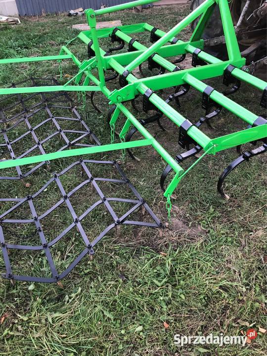 Kultywator z bronami Sierakowice