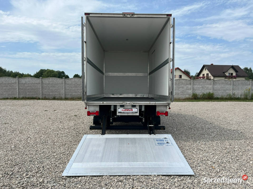 Iveco Daily 70C18 Winda1tona Izoterma 8 palet tachograf Daleszyce