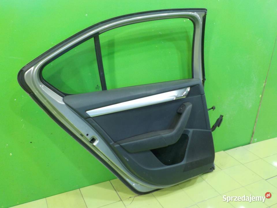 OCTAVIA III 13r 16 TDI HB 5D drzwi lewe tyl
