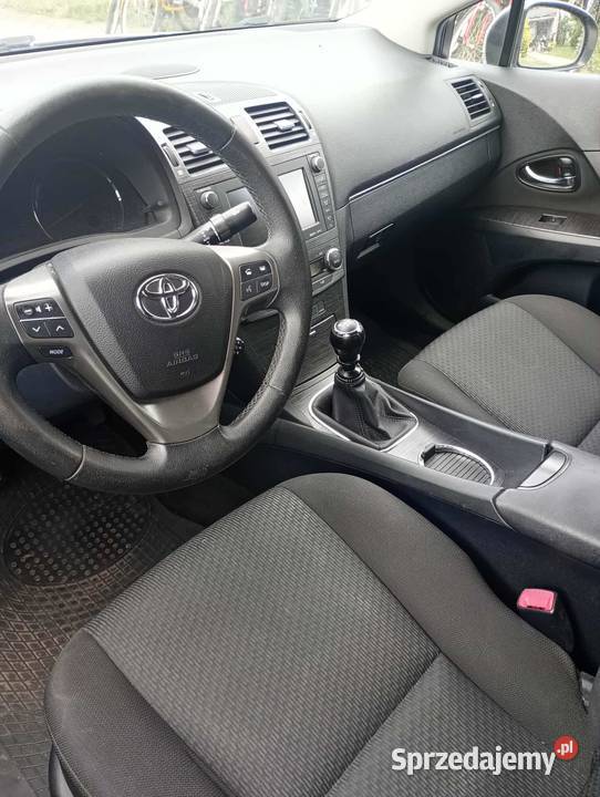 Sprzedam TOYOTĘ AVENSIS Najbogatsza wersja Łask