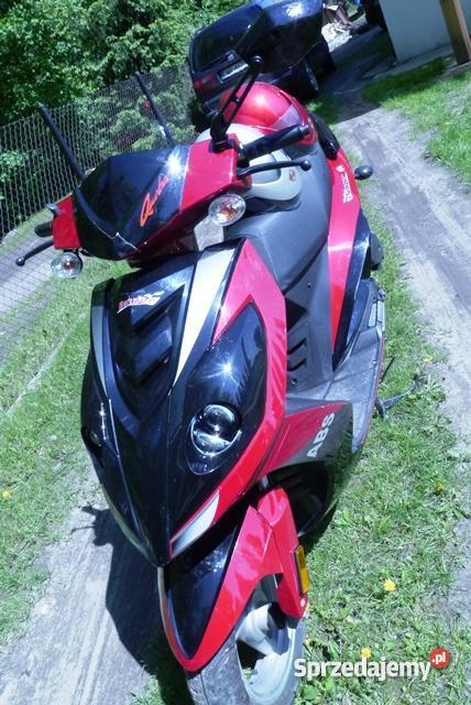 Skuter Benzer Quebec Domaszczyn