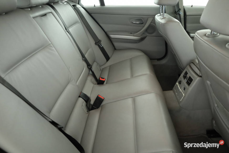 BMW 3 318 i klimatyzacja Piaseczno