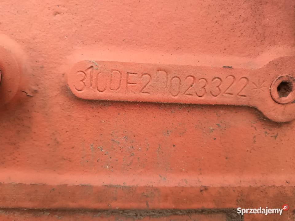 Silnik International Case typ d310 W całości na Bukowie
