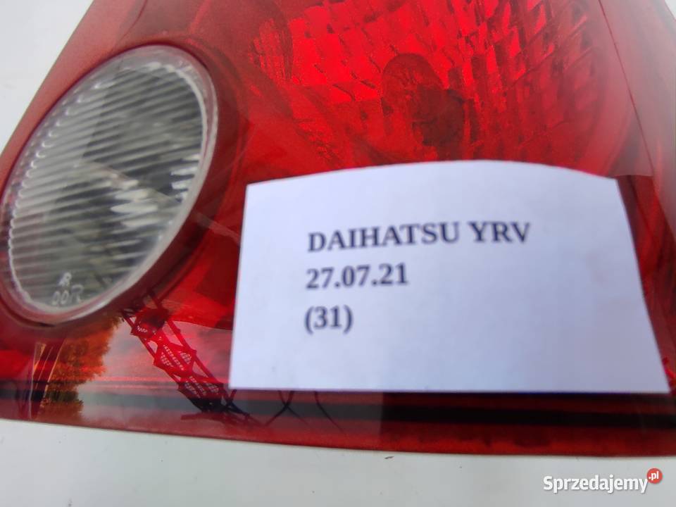 LAMPA TYŁ TYLNA PRAWA DAIHATSU YRV Oświetlenie wielkopolskie Nowy Tomyśl