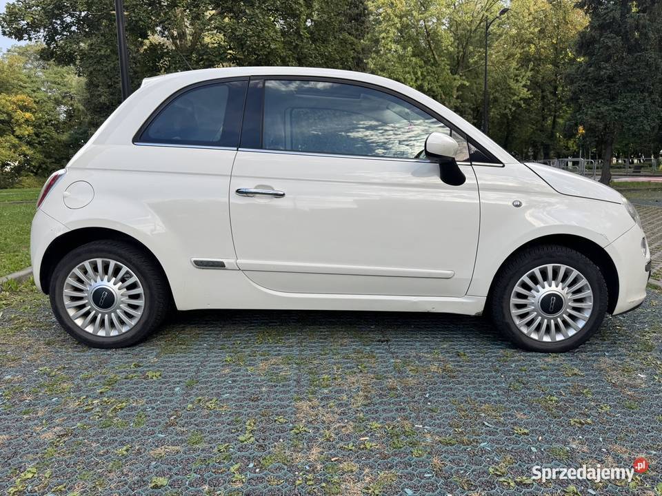 Fiat 500 Lounge panoramiczny dach CarPlay Samochody osobowe Świętochłowice