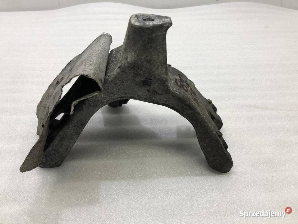 ŁAPA PODPORA SILNIKA AUDI A5 8T 20TDI sprzedam