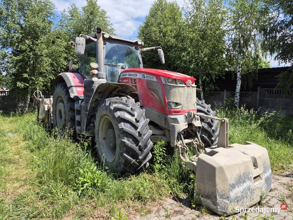 DWA CIĄGNIKI MASSEY FERGUSSON MF8737 Kielce