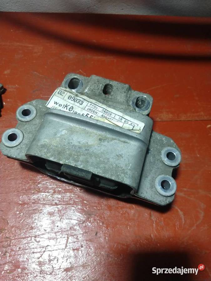 Poduszka skrzyni biegów Vag W01k0199555L osobowe Części samochodowe Zabrze