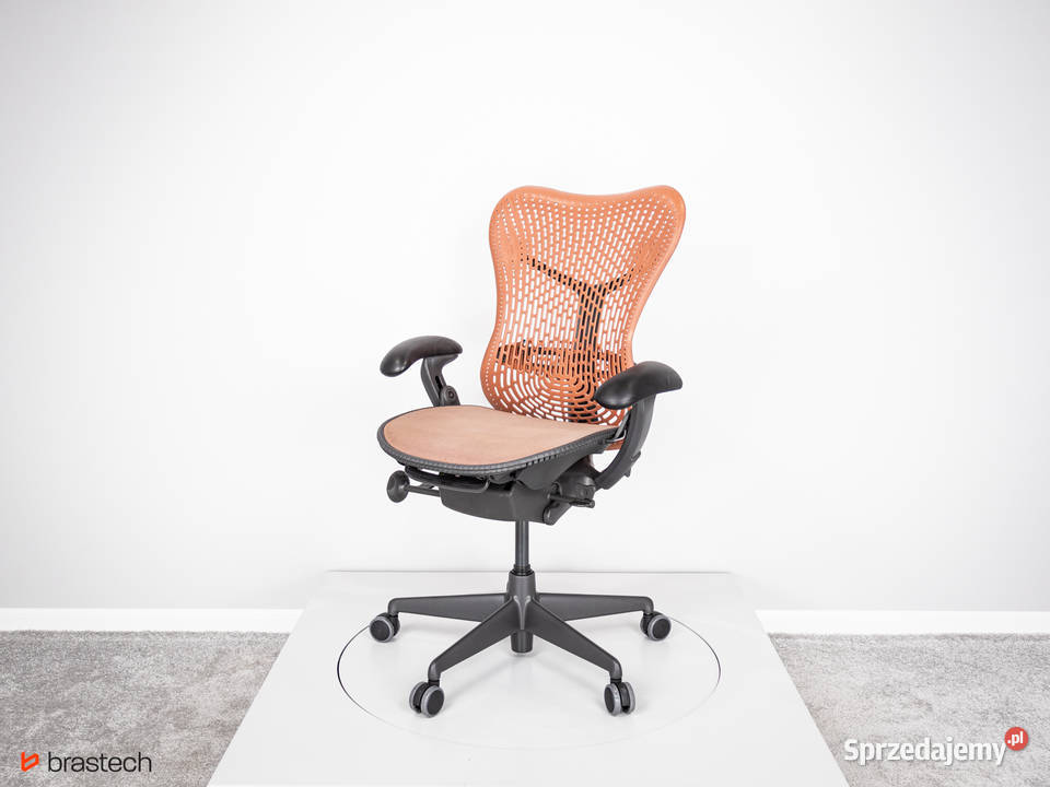 Fotel biurowy Herman Miller Mirra ceglasty Sątoczno