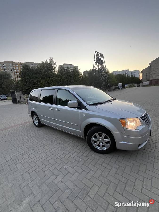 Chrysler Grand Voyager stan 7 os prywatne auto sprzedam