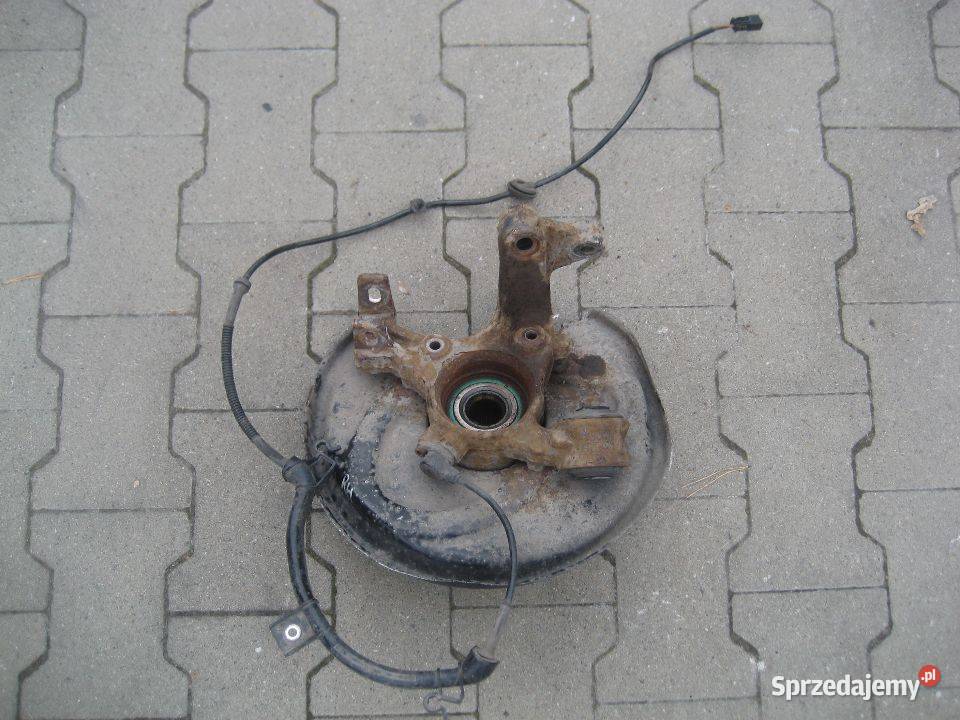 audi a4 b7 30td quattro zwrotnica tył prawa Rakoniewice