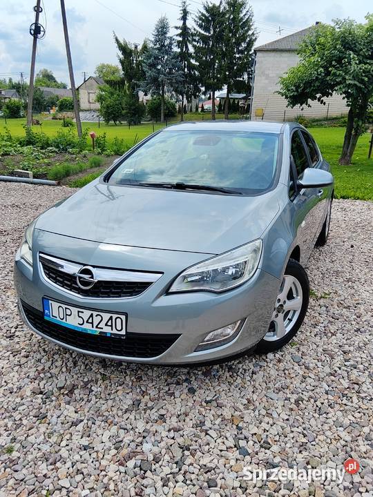 Opel astra J Astra Poniatowa sprzedam