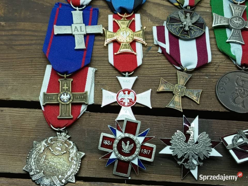Duży pakiet zestaw odznaczenia polskie repliki