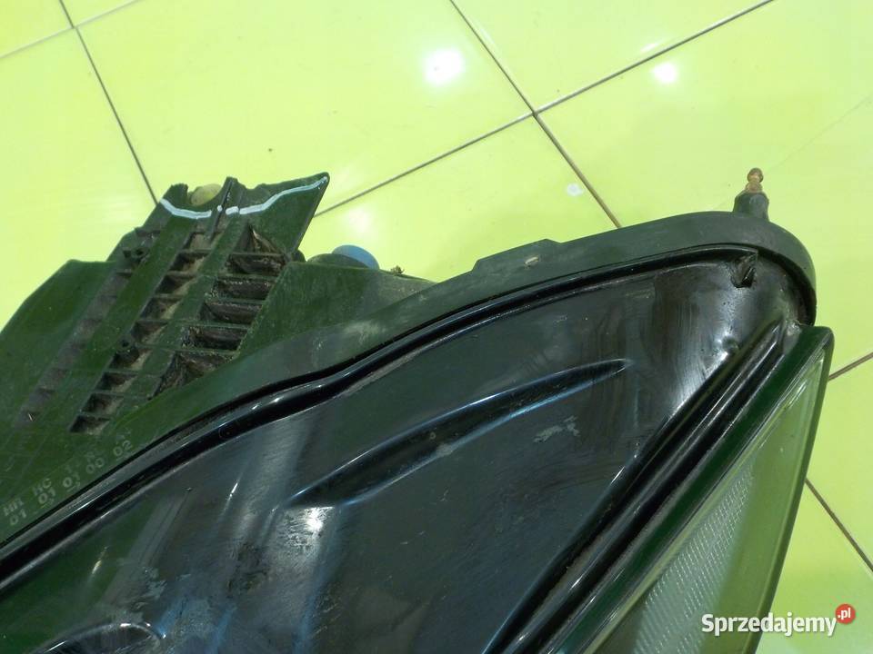 JAGUAR XE 20 D 16r SEDAN 4D lampa lewa przod osobowe Suków
