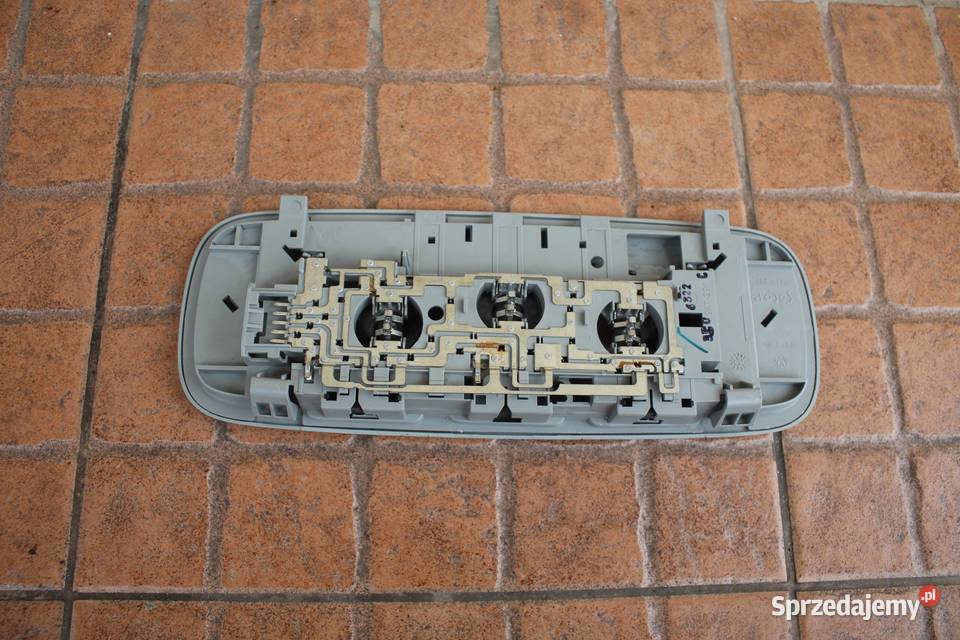 LAMPKA PODSUFITKI VW GOLF V 3C0947291C osobowe wielkopolskie
