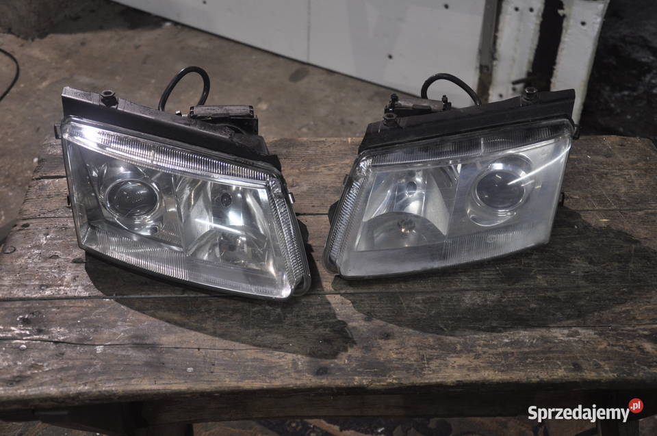 Passat B5 Reflektory Przód Prawy Lewy Para Xenon Rzeszów sprzedam