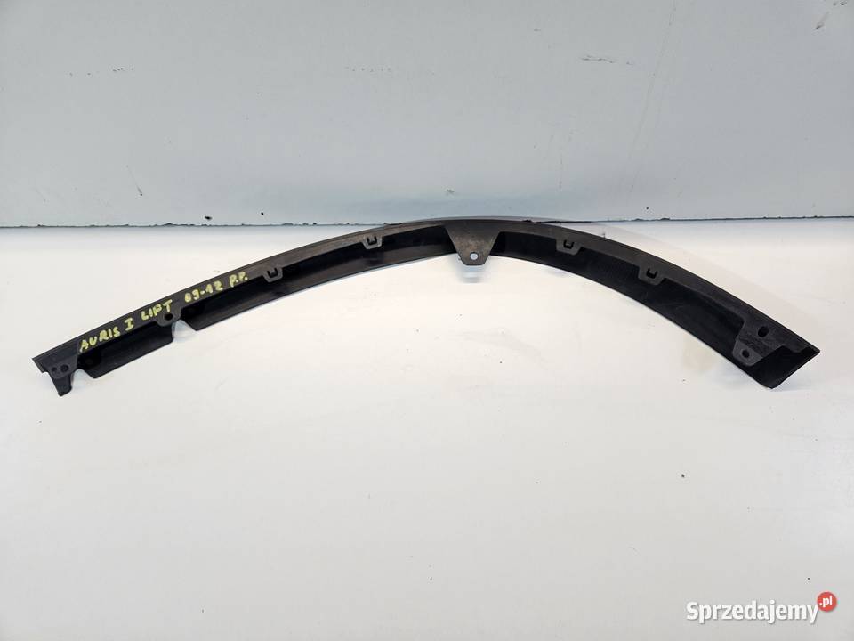 TOYOTA AURIS I LIFT 0912 HOKEJ PRAWY ZDERZAKA Międzychód sprzedam