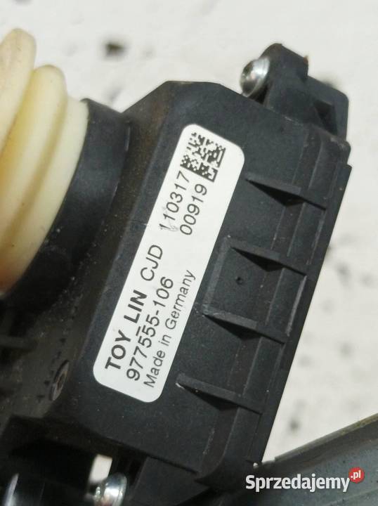 MECHANIZM SZYBY PRAWY TYŁ KOMBI T27 8570202020