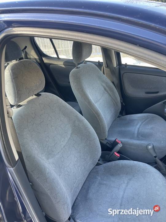 Toyota YARIS 10 1999 60 benzyna Yaris Bartków