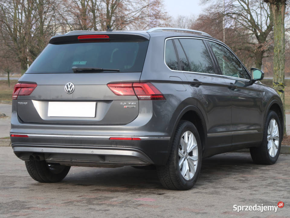 VW Tiguan 20 TSI światła przeciwmgielne łódzkie Łódź