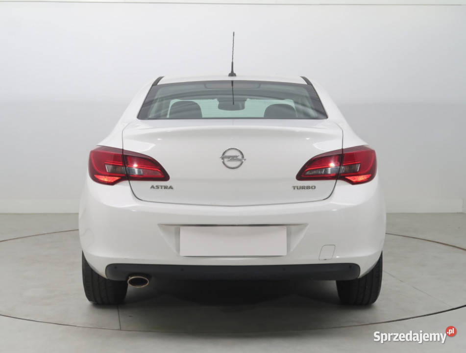 Opel Astra 14 T