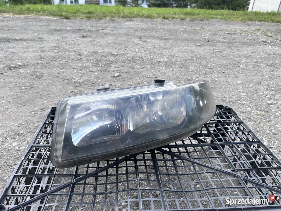 Lampa przednia lewa Seat Leon 1 osobowe małopolskie Żegocina