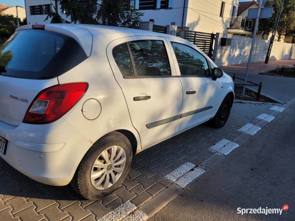 Opel Corsa z 2007 r diesel Ząbki