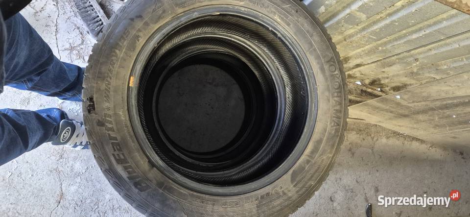 Opony zimowe Yokohama V905 1856015 Samochodowe