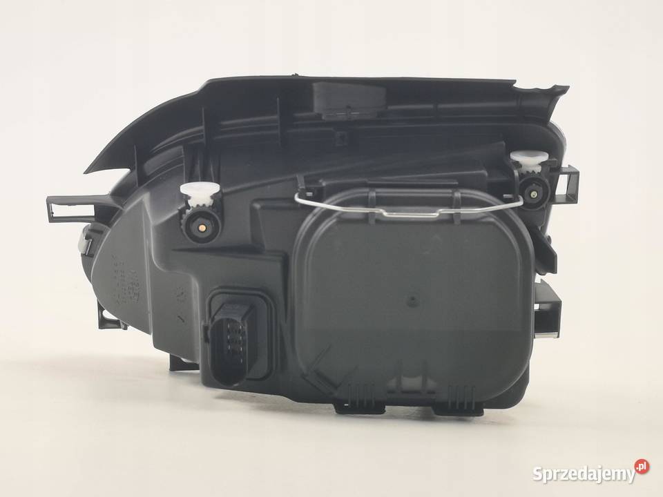 LAMPA PRAWY PRZÓD SEAT AROSA 19972004 MAGNETI Lampy przeciwmgielne
