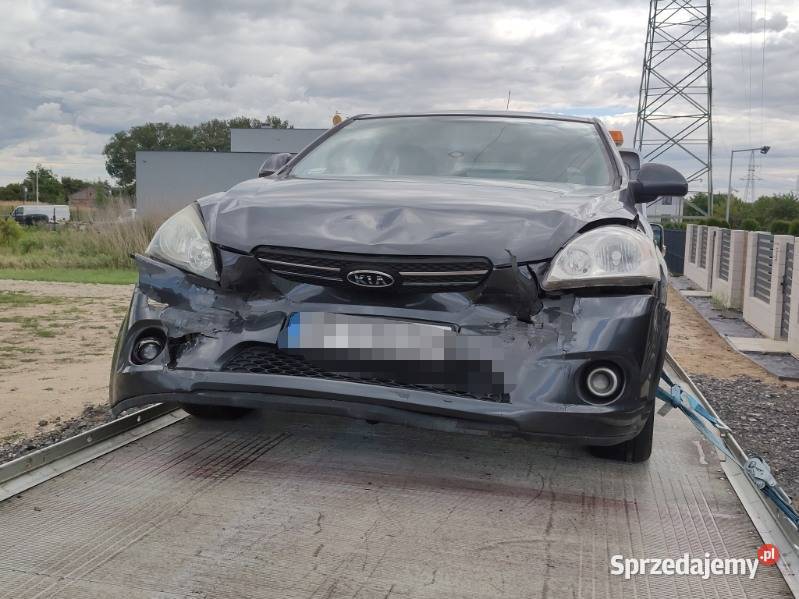 Kia ceed uszkodzony przód uszkodzony