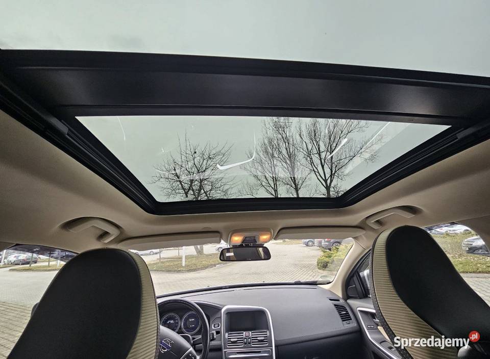 Super auto Volvo XC60 R Design gniazdo AUX Volvo Zduńska Wola