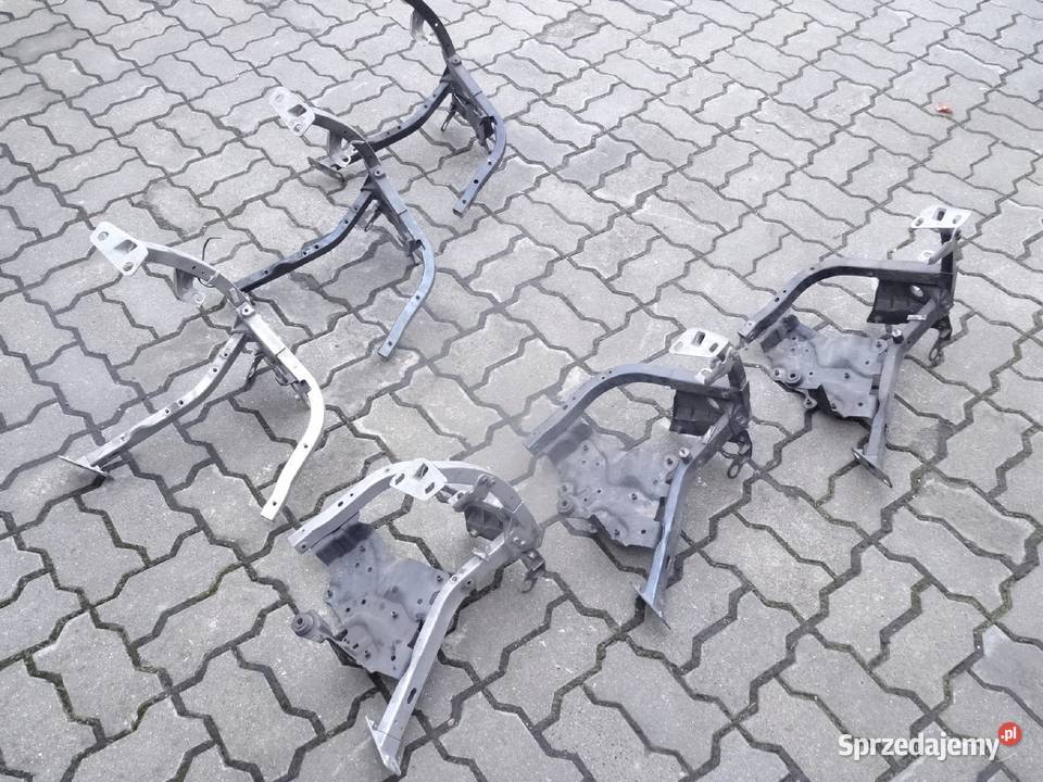AUDI A8 D3 MOCOWANIE BLOTNIKA PAJAK PRZOD LP Przemęt