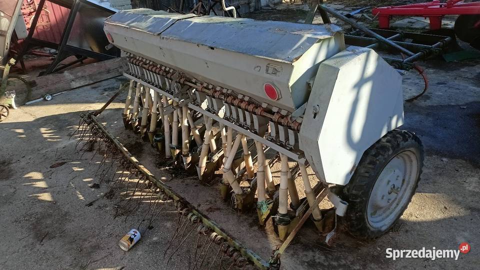 Siewnik zbożowy poznaniak na docisku