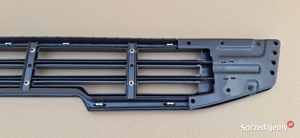 VOLVO FH5 FM ATRAPA ŁAWKA GRILL DOLNY NOWY