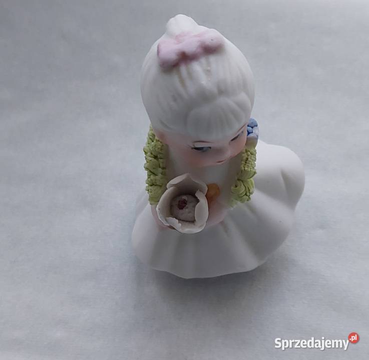 Vintage miniaturowa figurka dziewczynki podlaskie Białystok