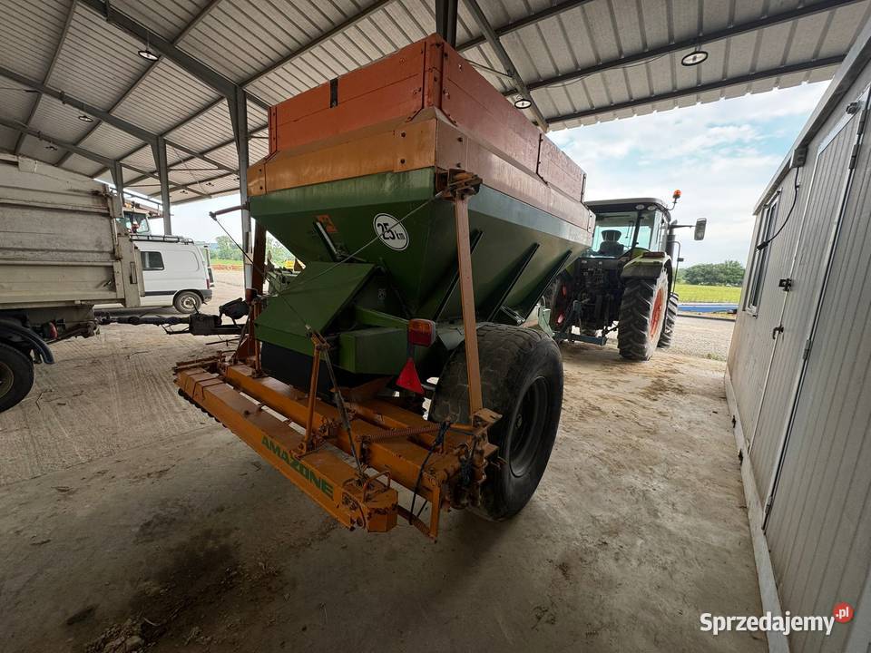Rozsiewacz wapna Amazone Zgb w oryginale Września