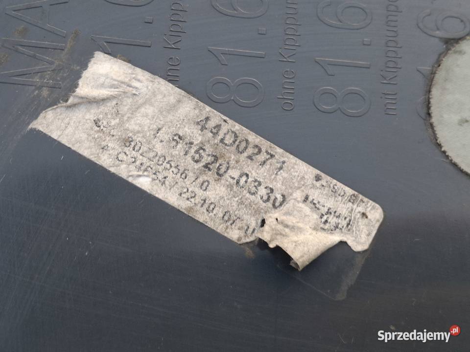 MAN TGL TG3 STOPIEŃ PRAWY DOLNY OBUDOWA WNĘKA Bieleń